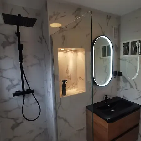 Bel Appartement, Prive, 2 A 5 Mn De Metz Apartment