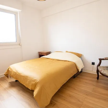 Bel Appartement, Prive, 2 A 5 Mn De Metz